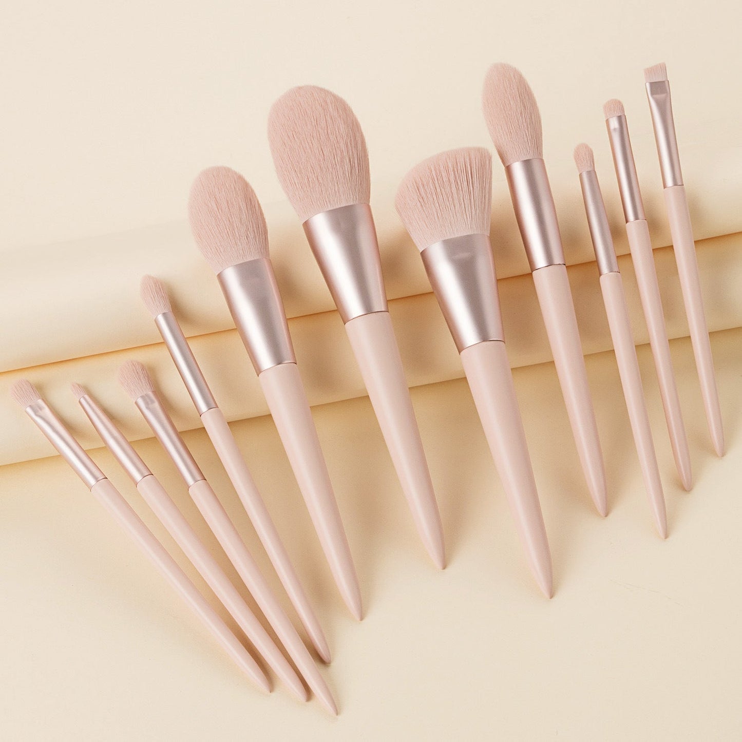 Soft Synthetic Fiber Makeup Brush Set with Pink Handles and Travel Case